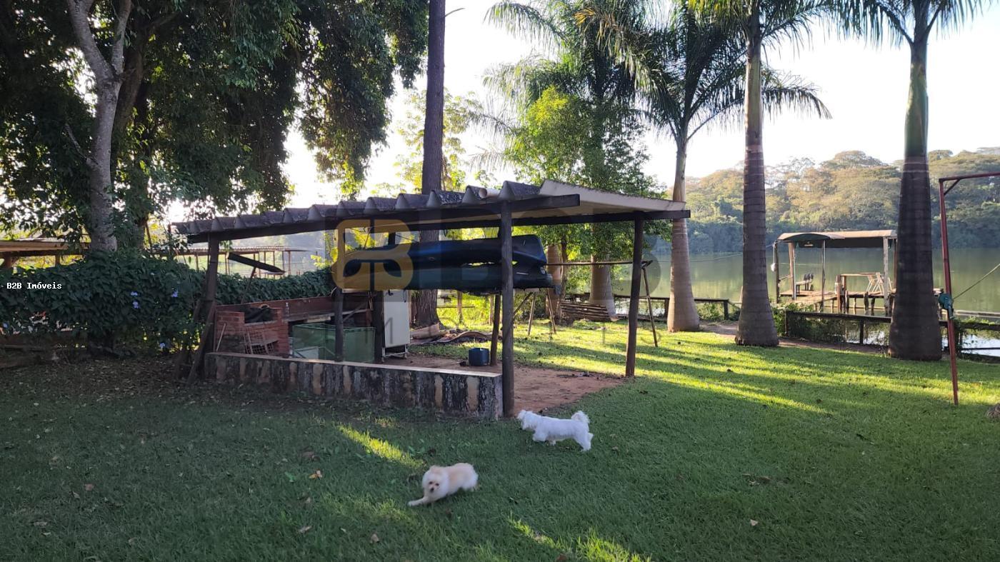 Fazenda à venda com 4 quartos, 200m² - Foto 1