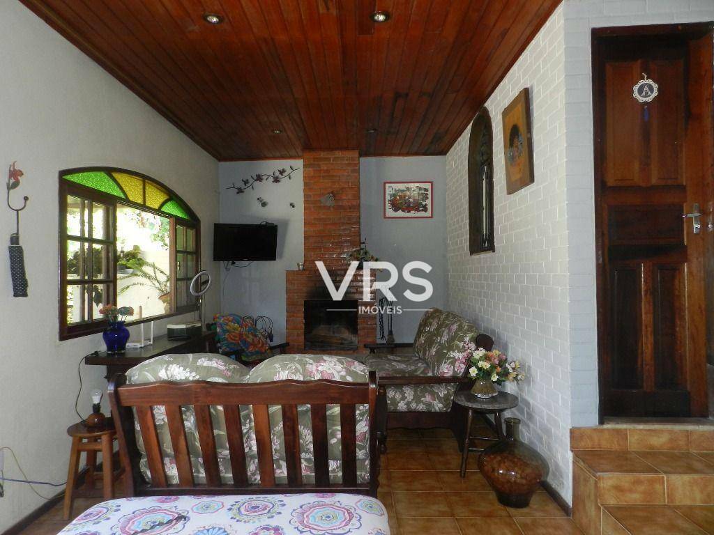 Casa à venda com 5 quartos, 256m² - Foto 14