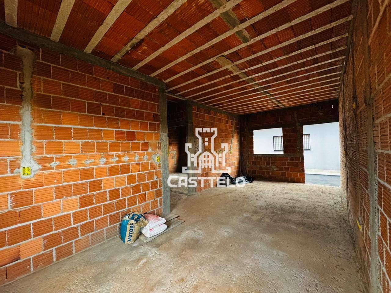 Casa à venda com 3 quartos, 300m² - Foto 34