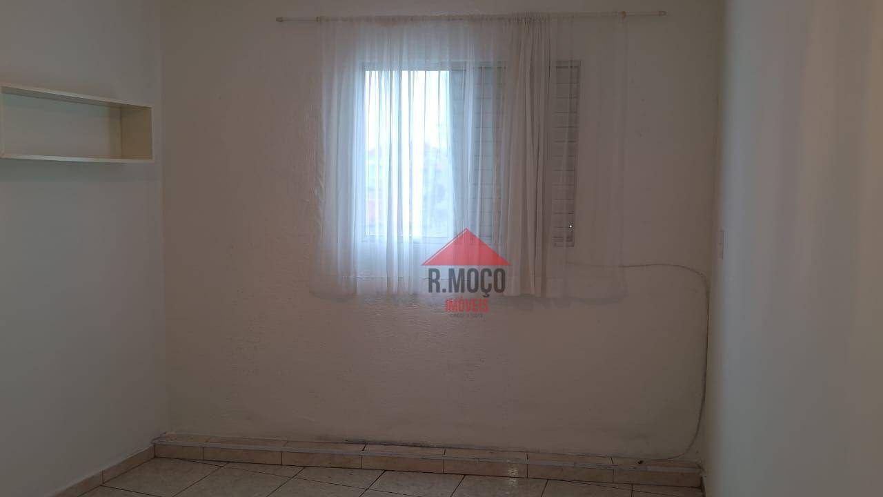 Casa para alugar com 1 quarto, 35m² - Foto 8
