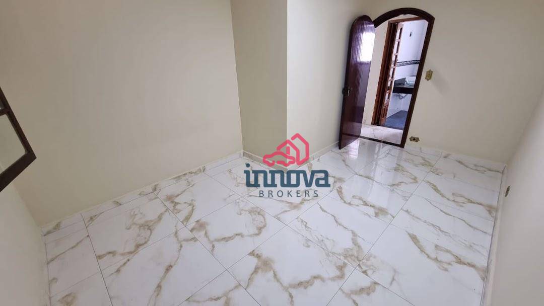 Sobrado à venda com 4 quartos, 219m² - Foto 13