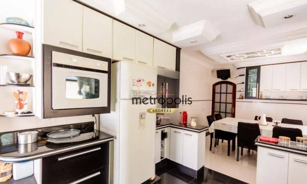 Casa à venda com 3 quartos, 241m² - Foto 13