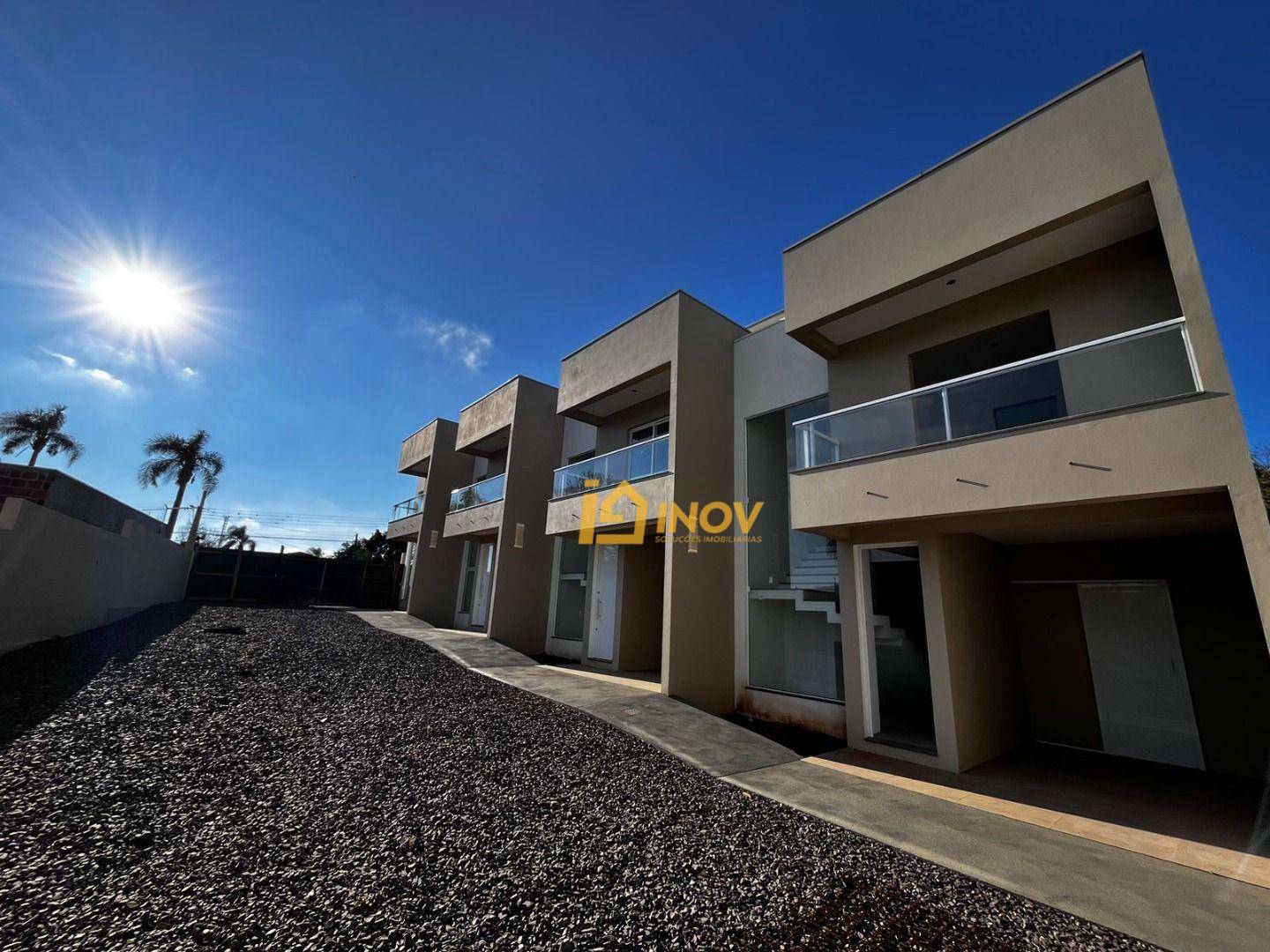 Apartamento à venda com 2 quartos, 100m² - Foto 1