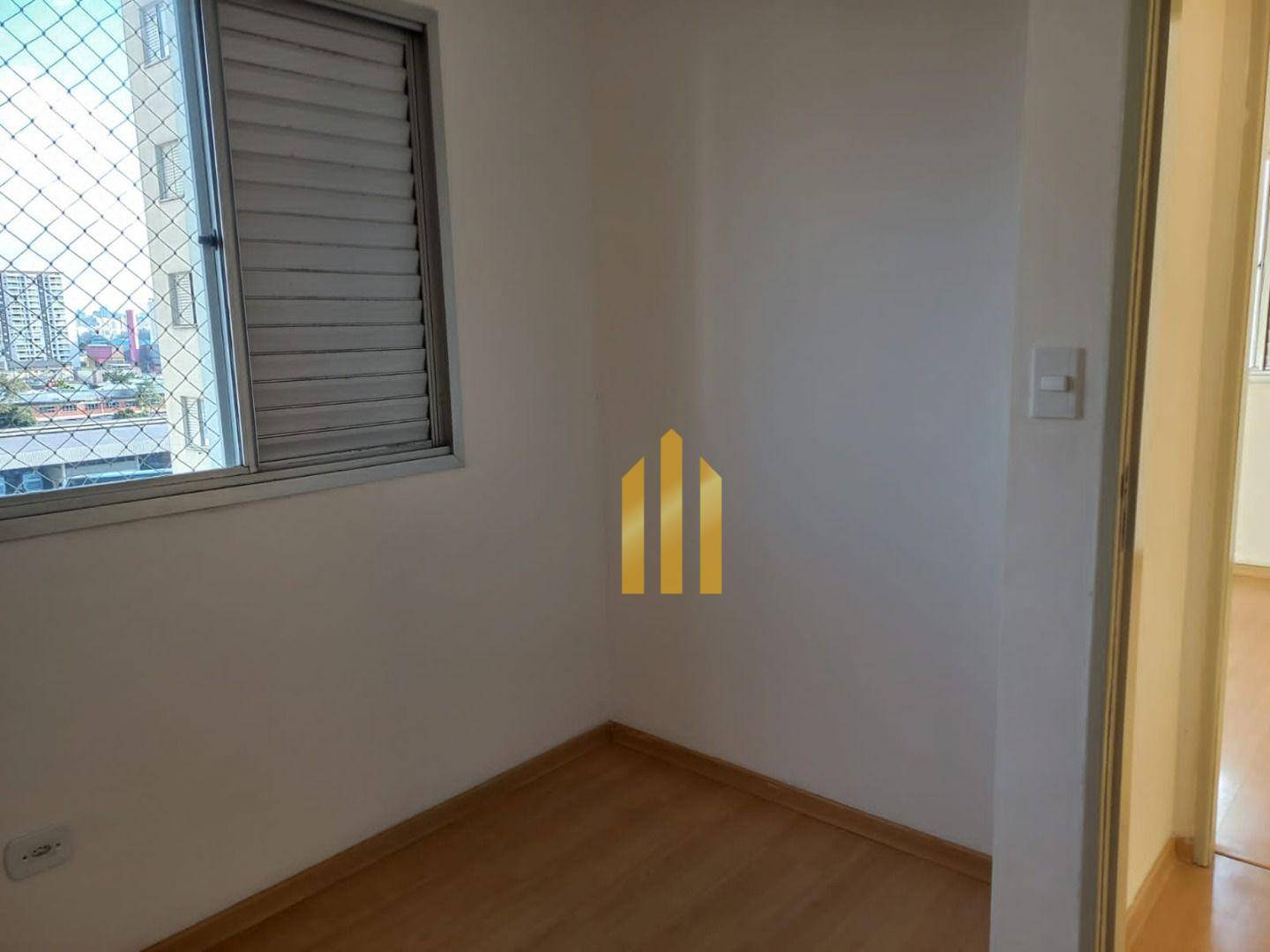 Apartamento à venda com 3 quartos, 75m² - Foto 4