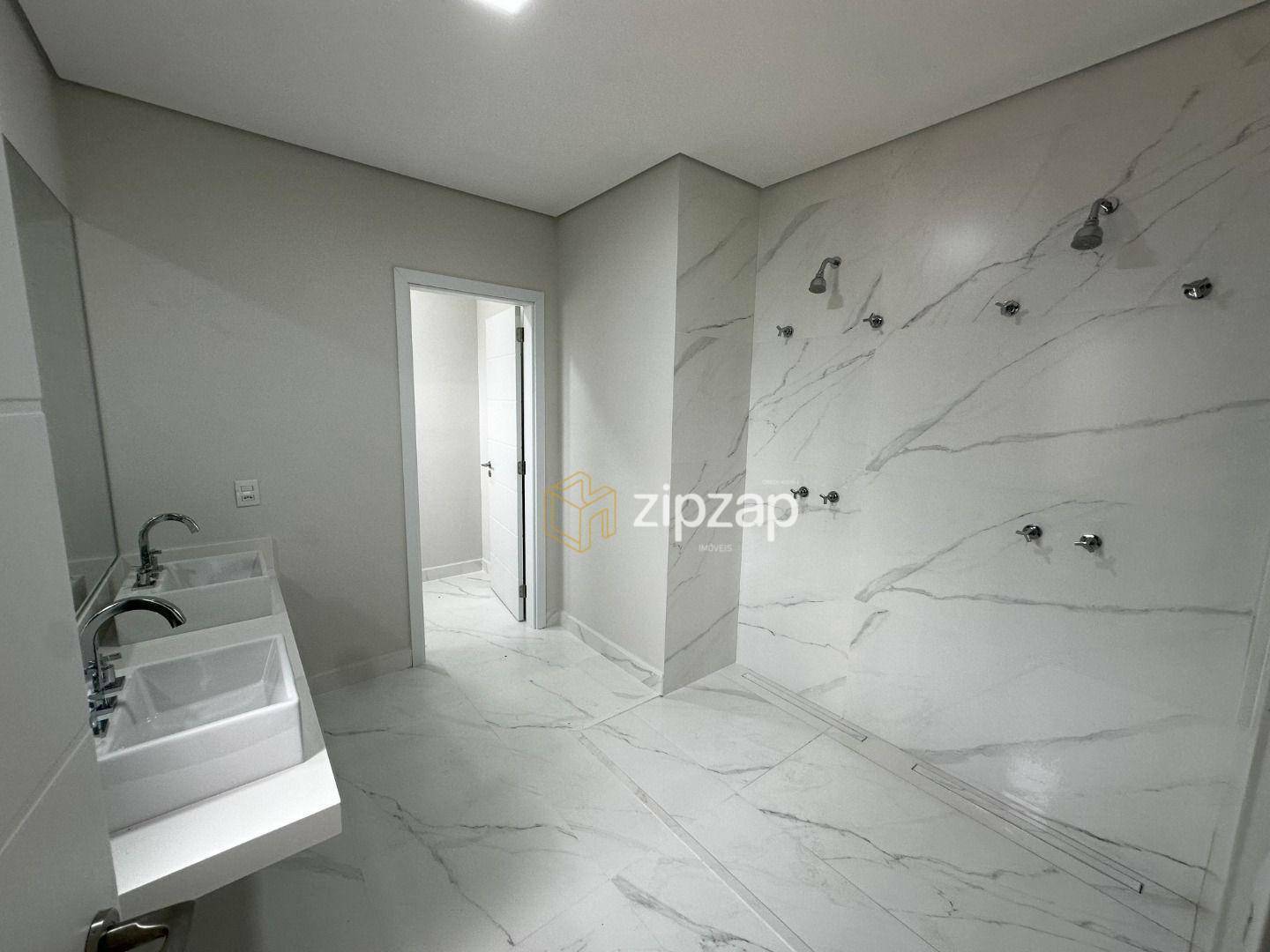 Casa à venda com 4 quartos, 300m² - Foto 13