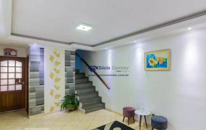 Sobrado à venda com 2 quartos, 100m² - Foto 1