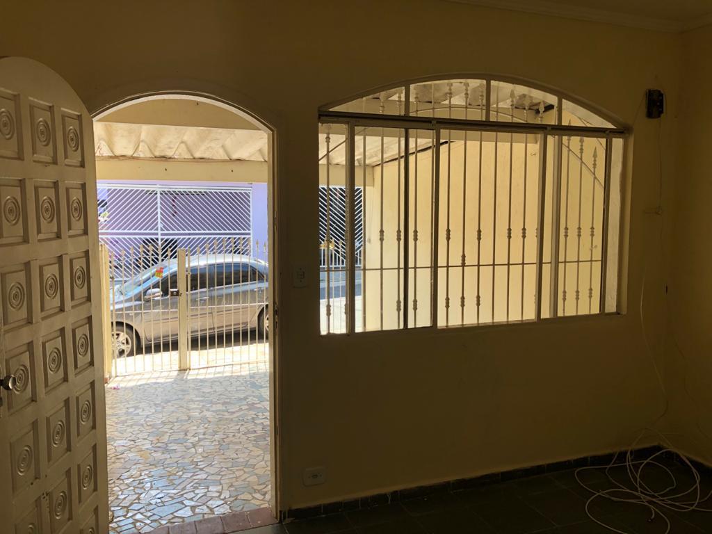 Casa à venda com 2 quartos, 90m² - Foto 1