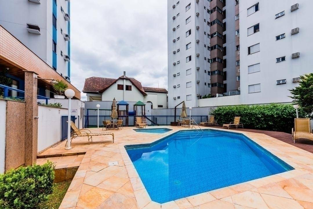 Apartamento à venda com 4 quartos, 226m² - Foto 30