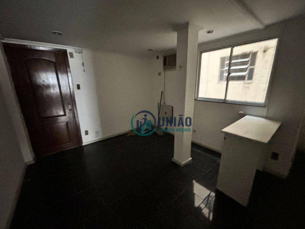 Apartamento à venda com 3 quartos, 110m² - Foto 12