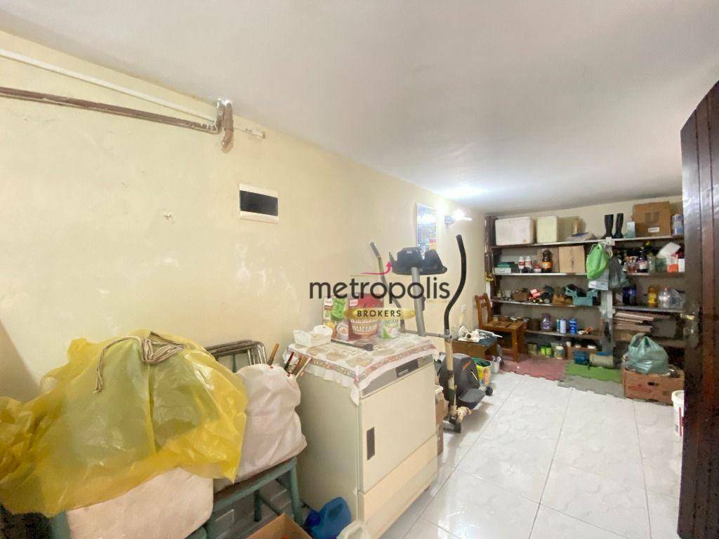 Sobrado à venda com 3 quartos, 240m² - Foto 43