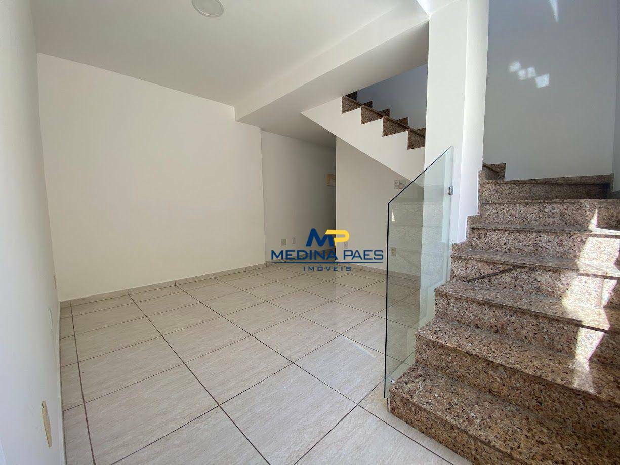 Casa à venda com 3 quartos, 106m² - Foto 5