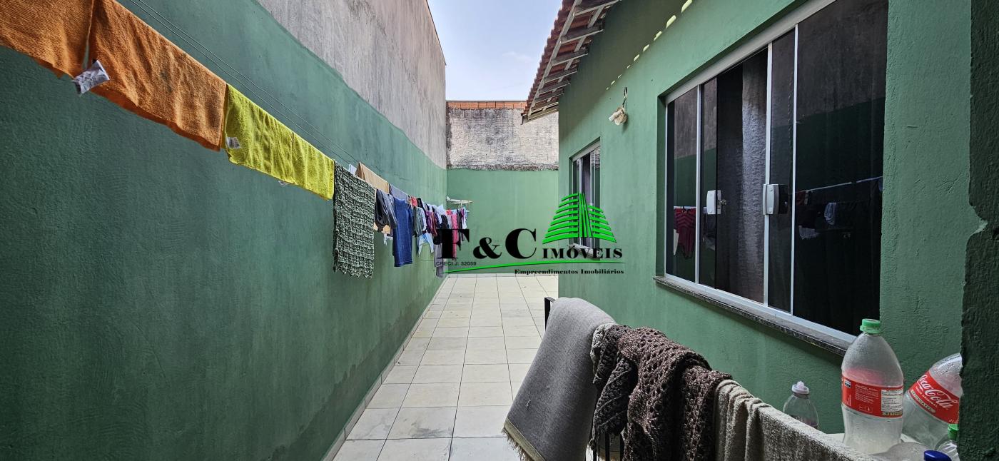 Casa à venda com 2 quartos, 140m² - Foto 14