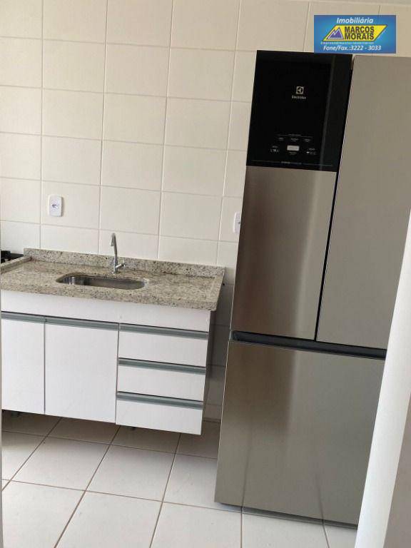 Apartamento para alugar com 2 quartos, 60m² - Foto 3