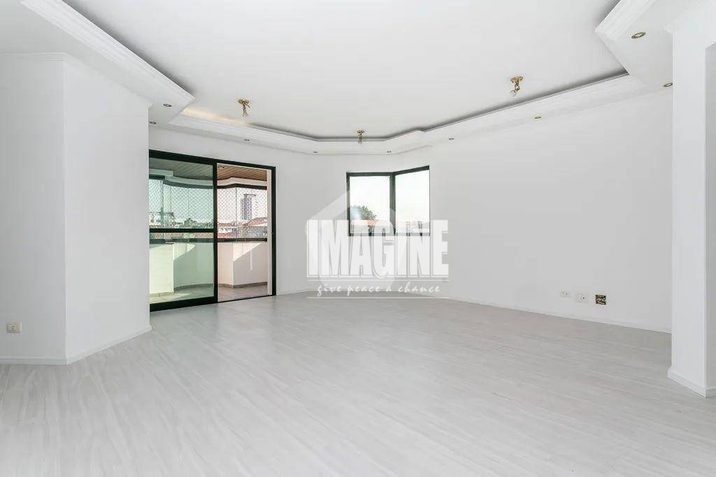 Apartamento à venda com 3 quartos, 131m² - Foto 1