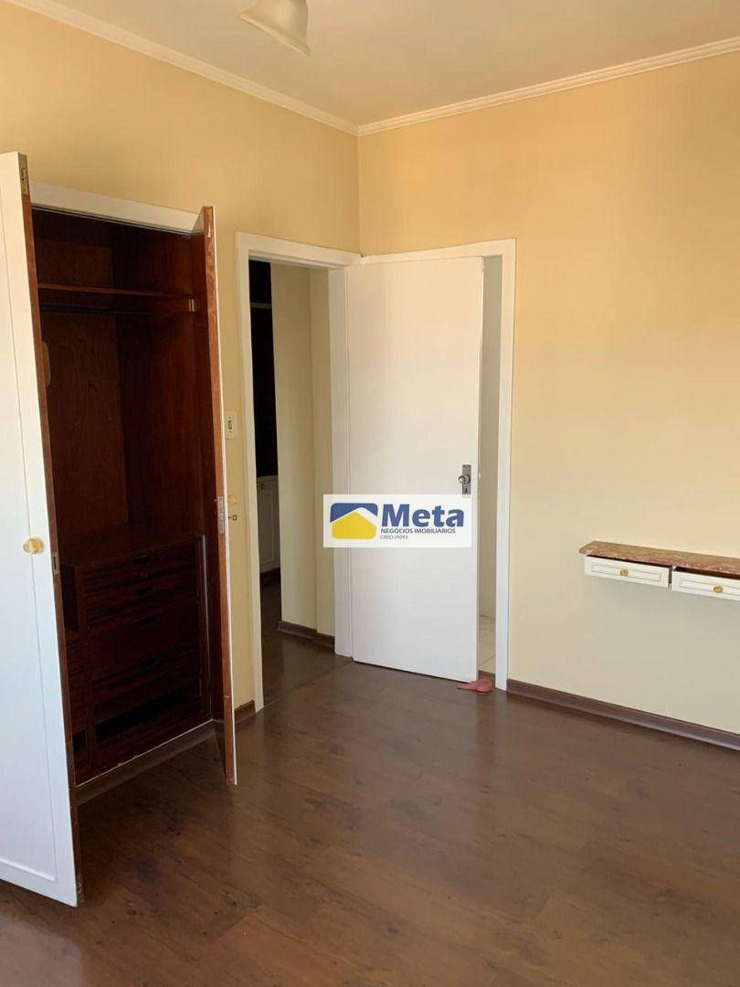 Apartamento à venda com 3 quartos, 121m² - Foto 8