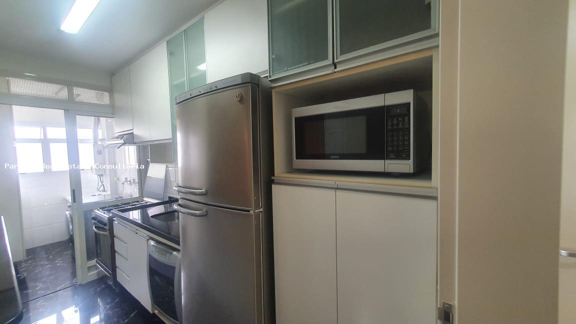 Apartamento para alugar com 2 quartos, 72m² - Foto 6