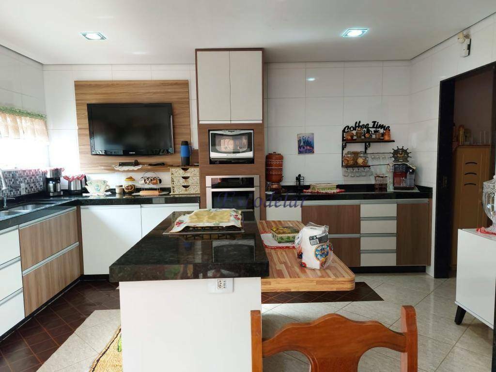 Casa à venda com 3 quartos, 400m² - Foto 1