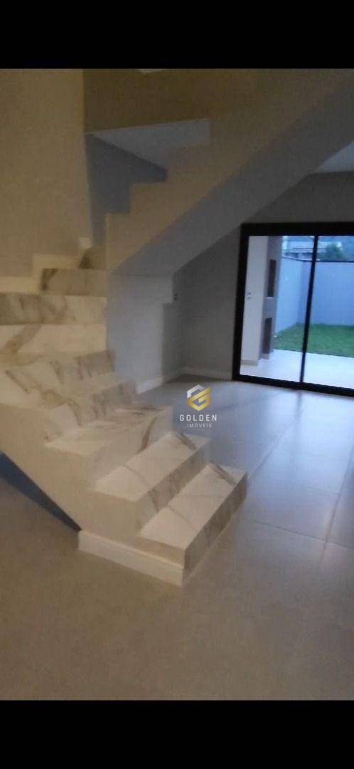 Sobrado à venda com 2 quartos, 86m² - Foto 4