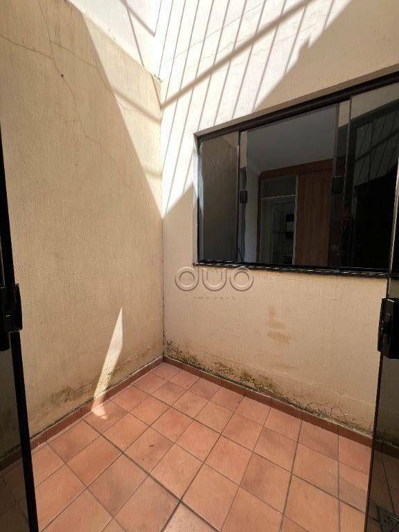 Casa à venda com 3 quartos, 300m² - Foto 32