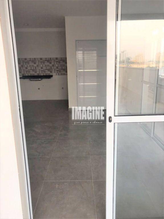 Apartamento à venda com 2 quartos, 38m² - Foto 3