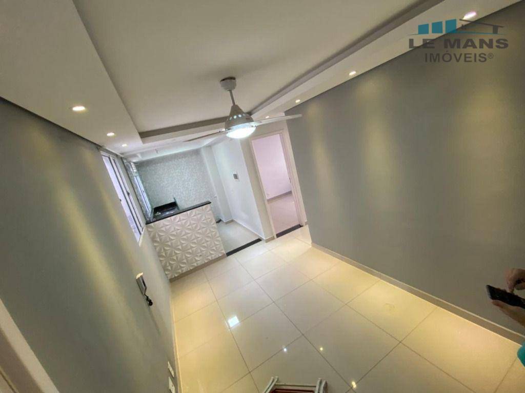 Apartamento à venda com 2 quartos, 45m² - Foto 8