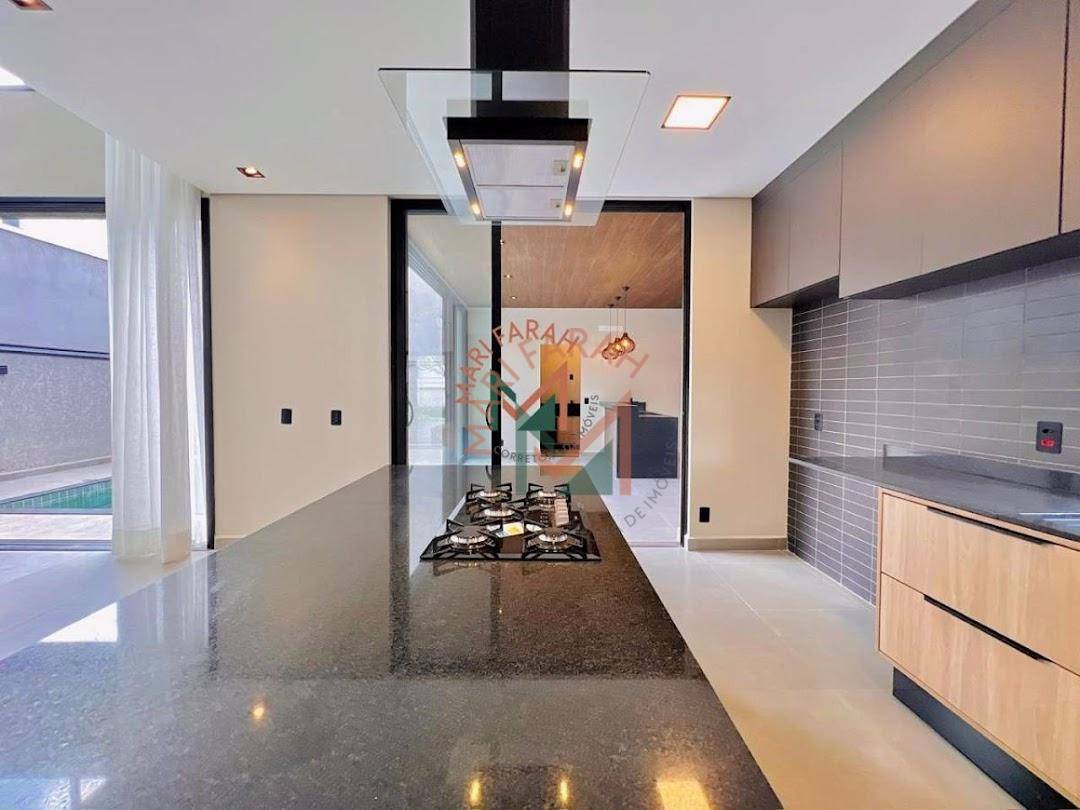 Casa de Condomínio à venda com 4 quartos, 285m² - Foto 24