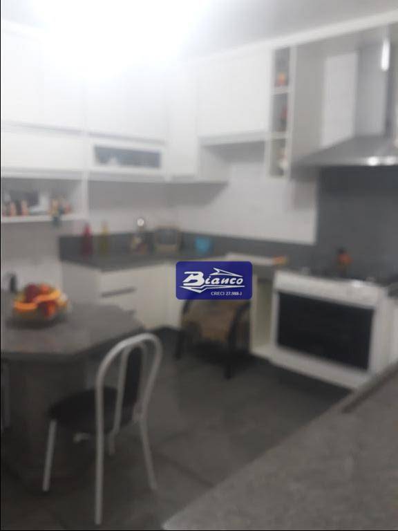 Sobrado à venda com 3 quartos, 296m² - Foto 19