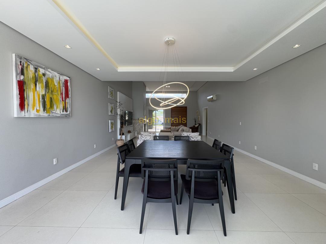 Casa de Condomínio à venda com 4 quartos, 196m² - Foto 10