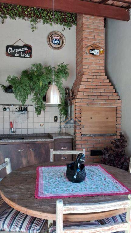 Casa, 3 quartos, 250 m² - Foto 2