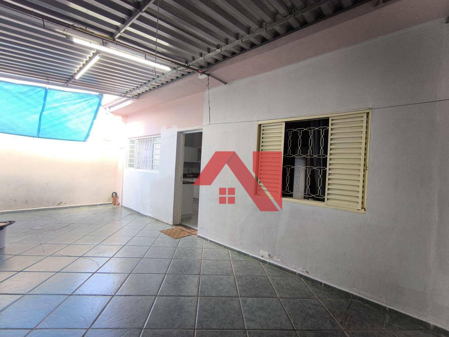 Casa à venda com 3 quartos, 165m² - Foto 8