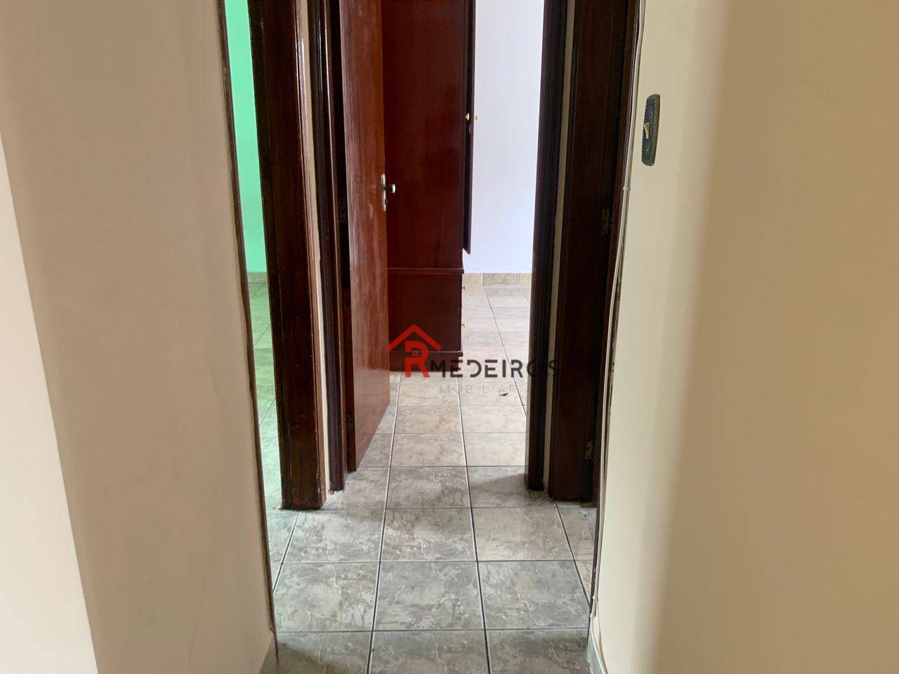 Apartamento para alugar com 2 quartos, 95m² - Foto 2