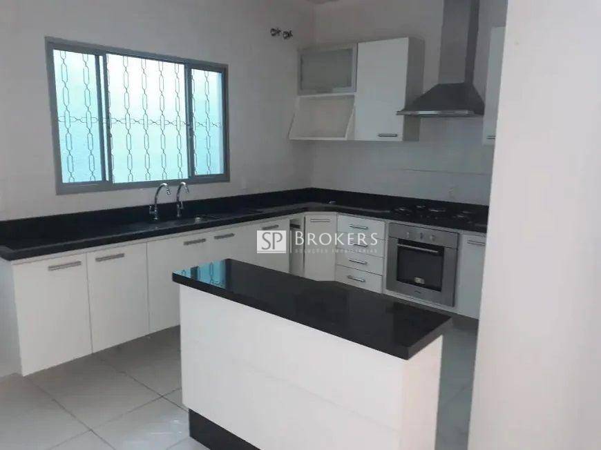 Casa à venda com 2 quartos, 135m² - Foto 9