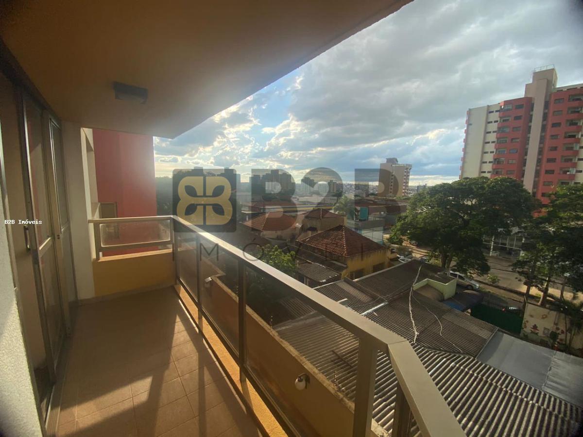 Apartamento à venda com 3 quartos, 140m² - Foto 4