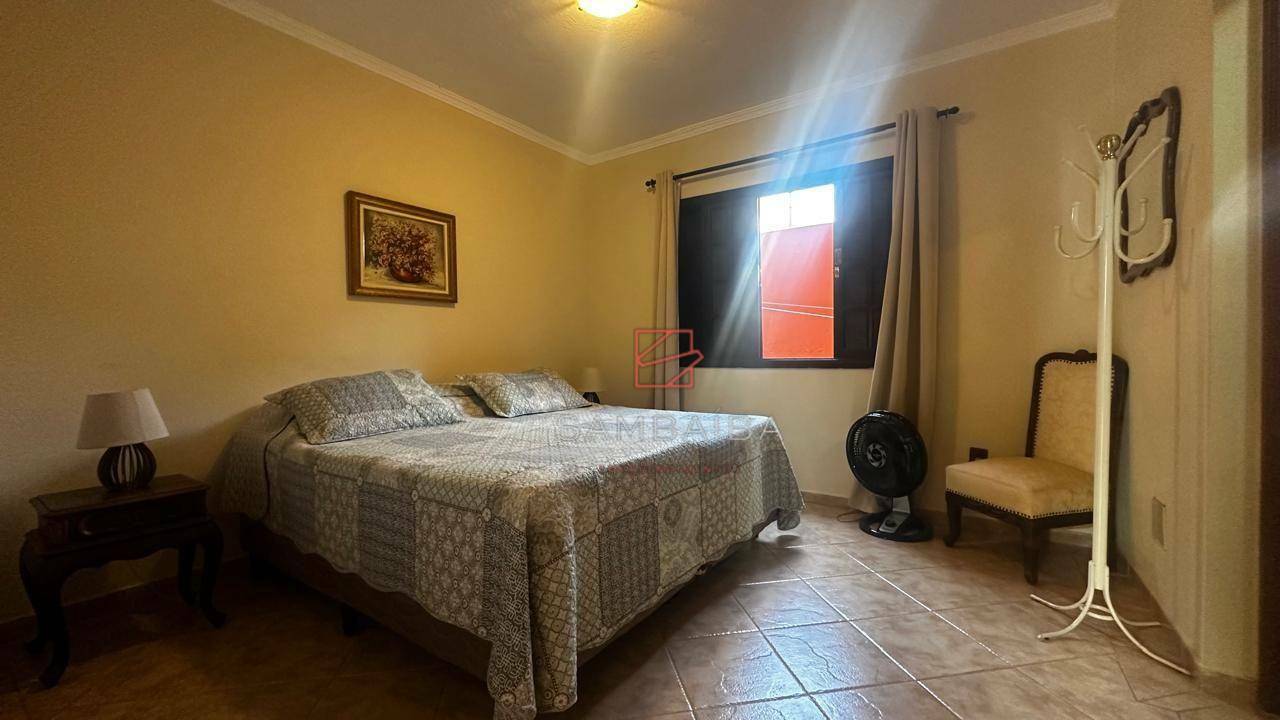 Casa à venda com 4 quartos, 350m² - Foto 21