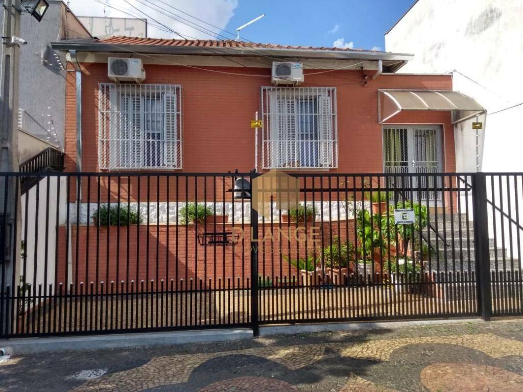 Casa à venda com 2 quartos, 67m² - Foto 1