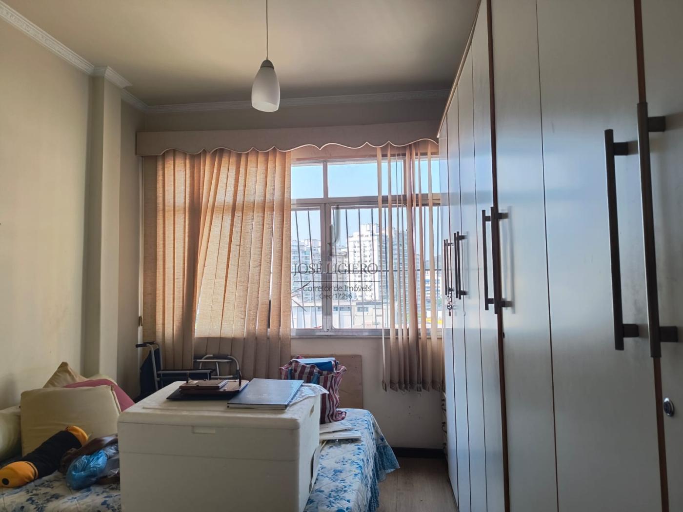 Apartamento à venda com 2 quartos, 75m² - Foto 19