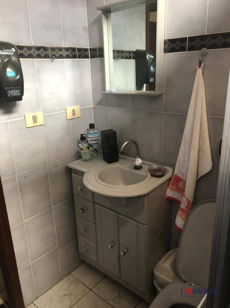 Casa à venda com 3 quartos, 180m² - Foto 18