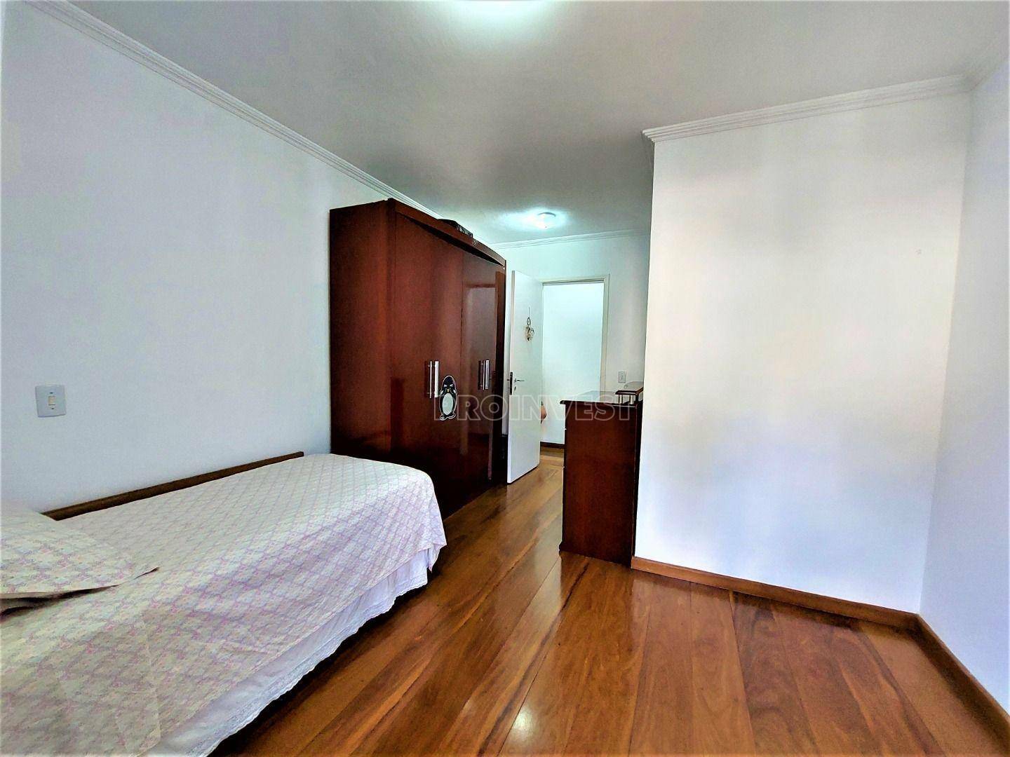 Casa de Condomínio à venda com 4 quartos, 306m² - Foto 32