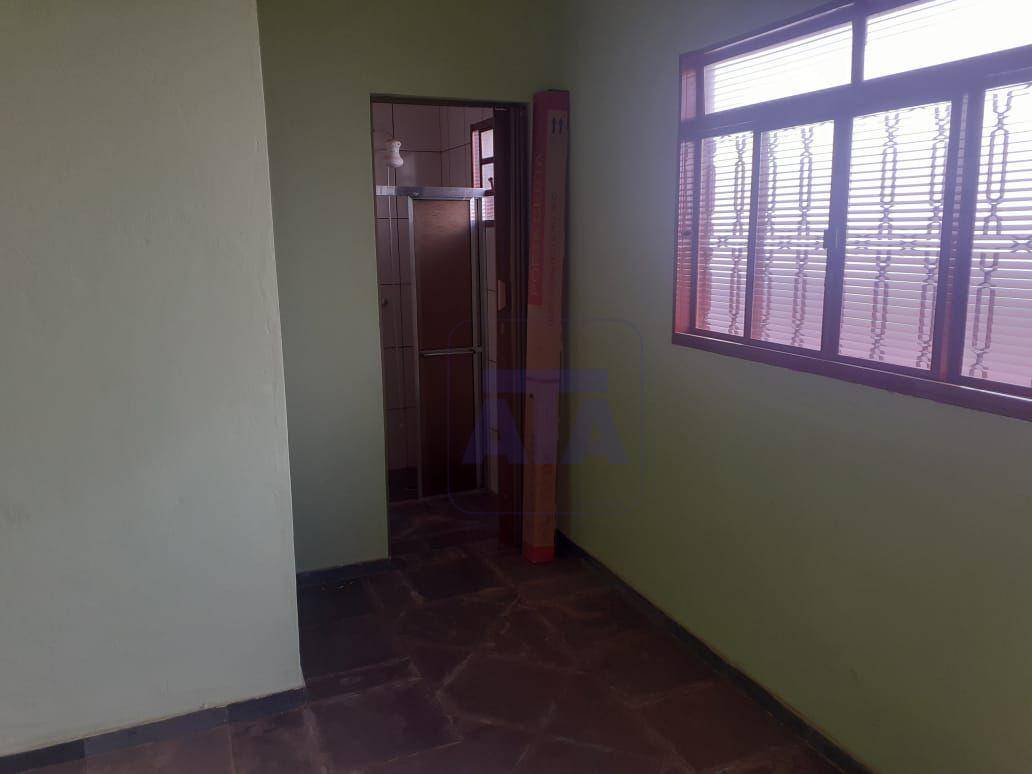 Casa para alugar com 1 quarto, 156m² - Foto 10