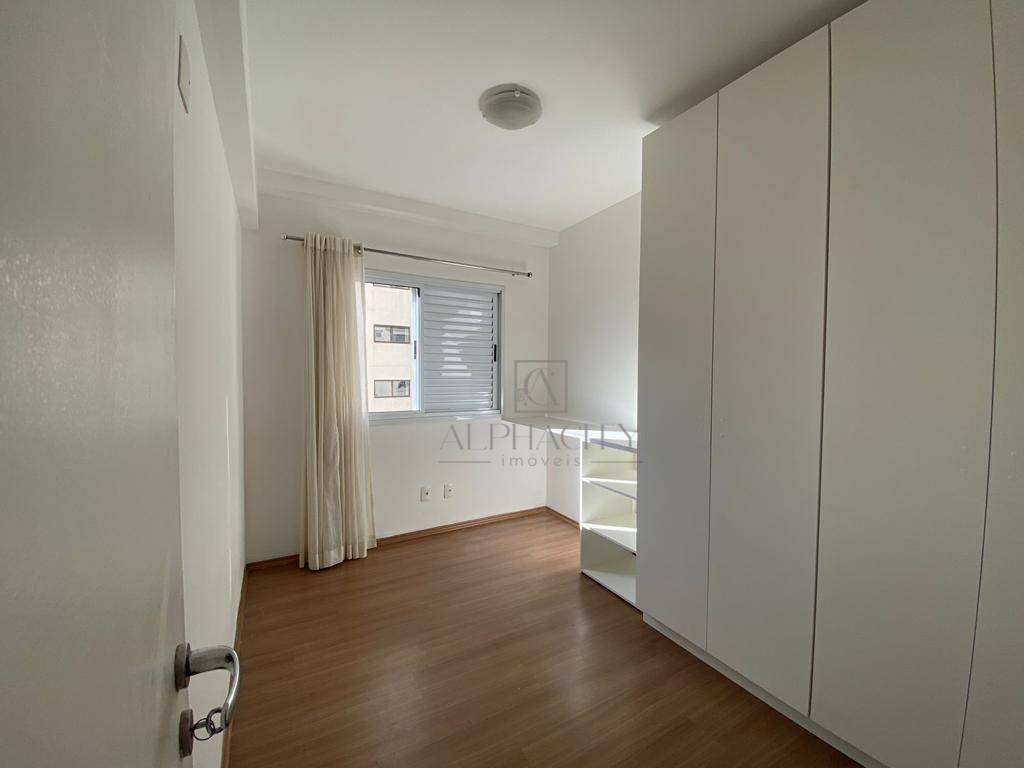 Apartamento para alugar com 3 quartos, 86m² - Foto 7