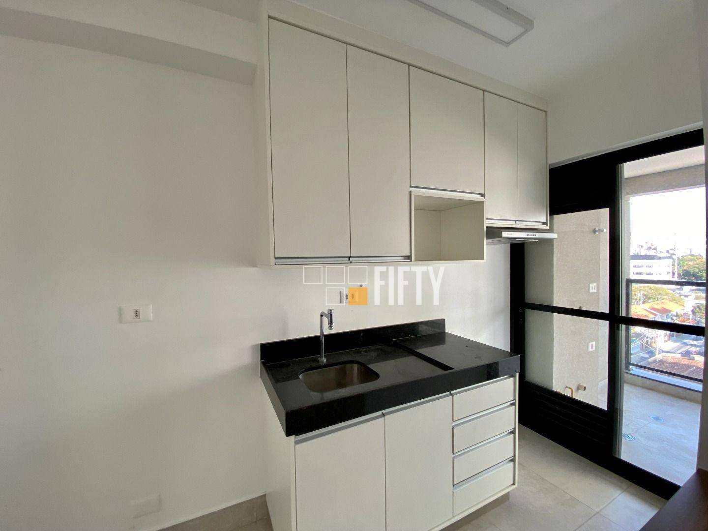 Apartamento para alugar com 2 quartos, 62m² - Foto 12