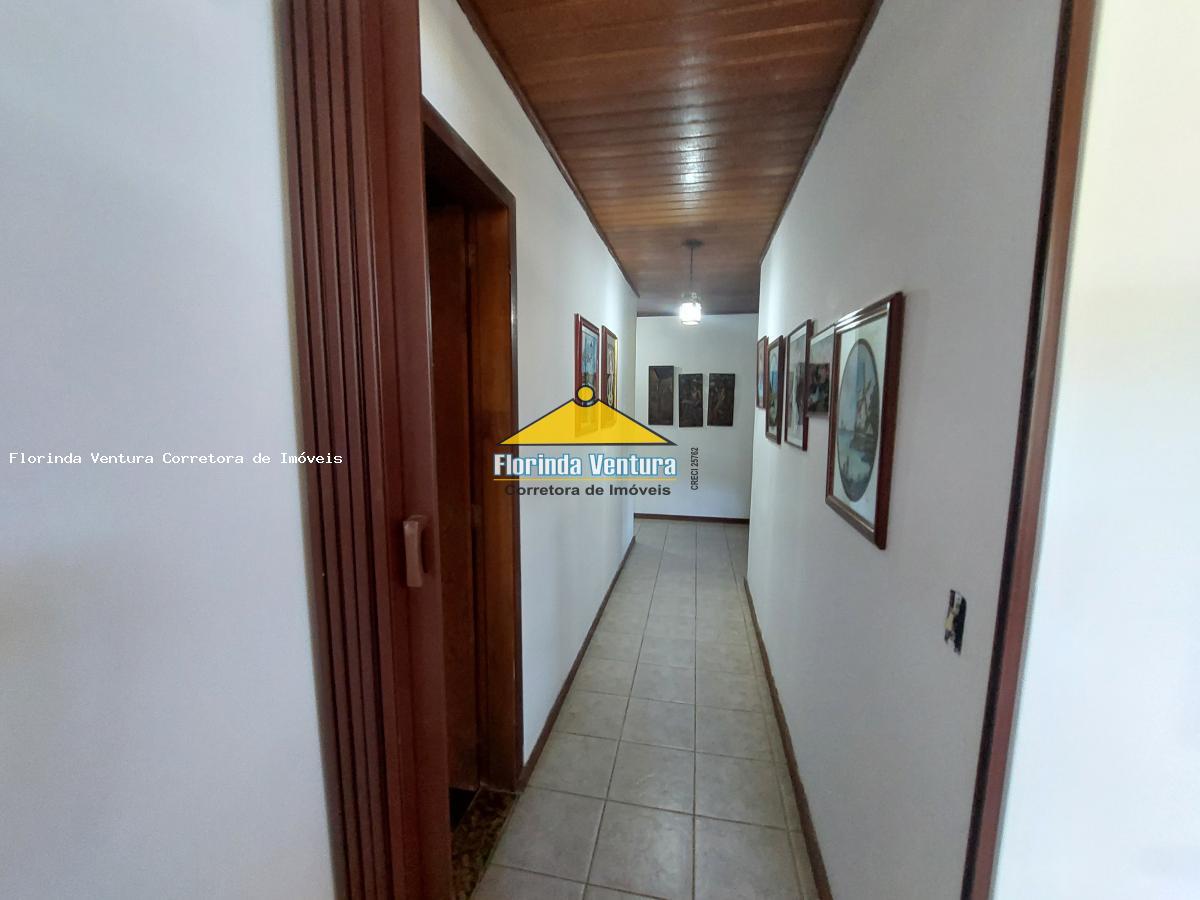 Casa de Condomínio à venda com 4 quartos, 240m² - Foto 22