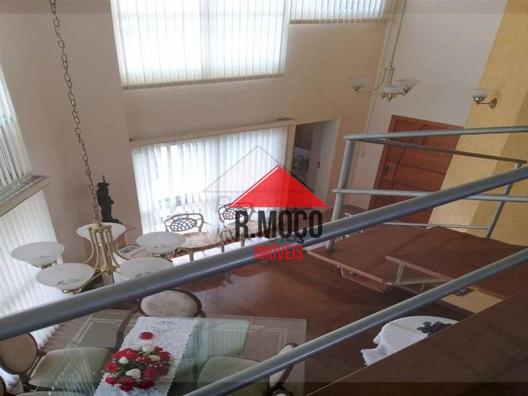 Apartamento à venda com 4 quartos, 204m² - Foto 1