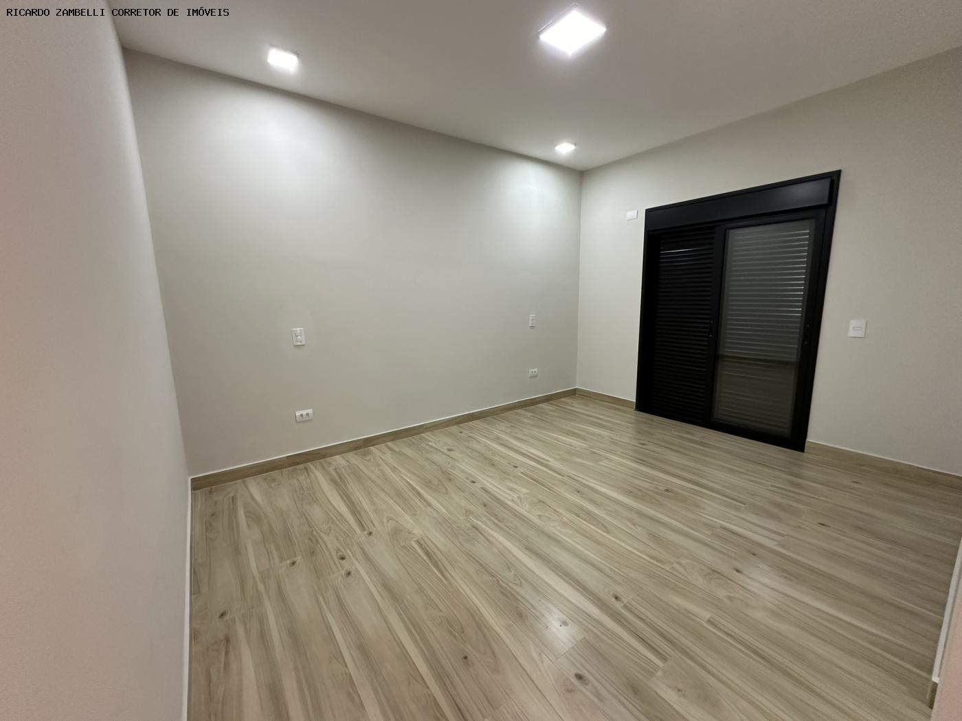 Casa de Condomínio à venda com 3 quartos, 360m² - Foto 22