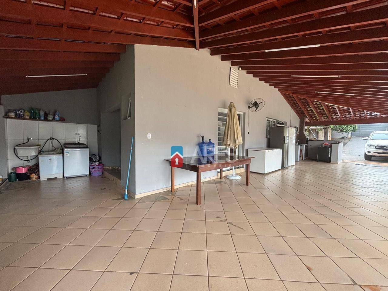 Chácara para alugar com 3 quartos, 339m² - Foto 9