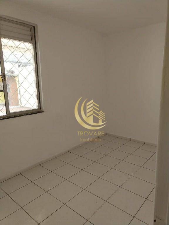 Casa à venda com 3 quartos, 168m² - Foto 4