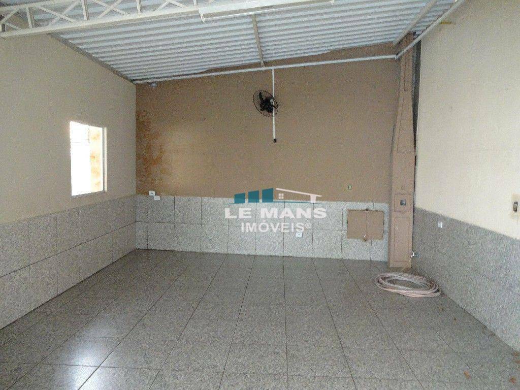 Chácara à venda com 4 quartos, 450m² - Foto 11