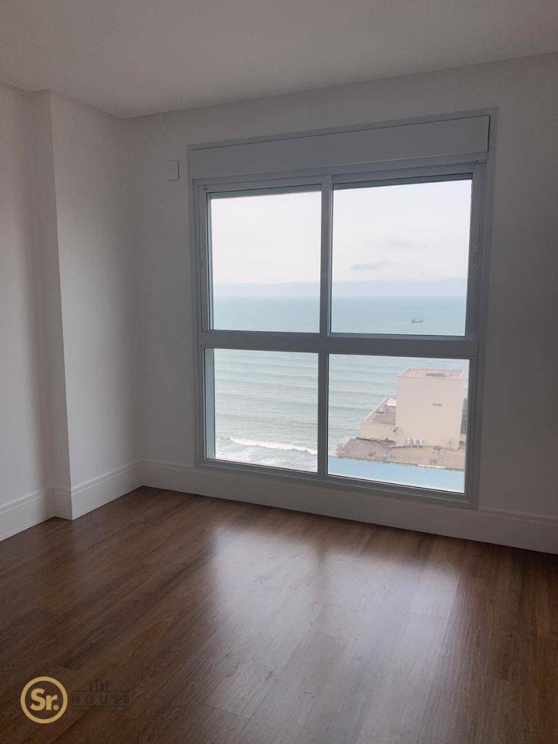 Apartamento à venda com 3 quartos, 151m² - Foto 13