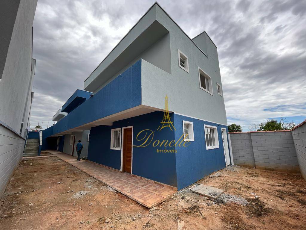 Casa à venda com 2 quartos, 53m² - Foto 3