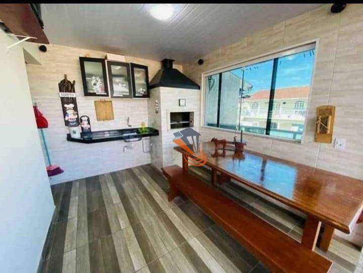 Casa à venda com 3 quartos, 110m² - Foto 1